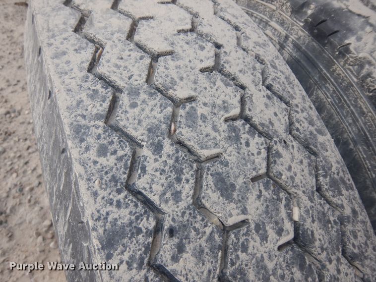 image for item KU9328 Portec 360-S  triple roll crusher plant