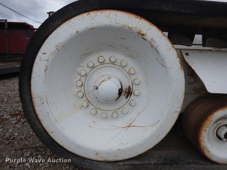 image for item KU9352 Tracked trailer