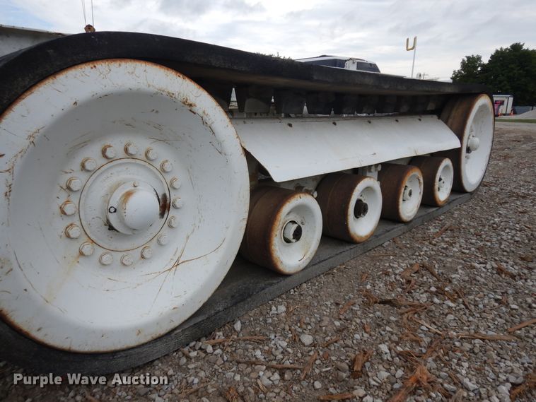 image for item KU9352 Tracked trailer