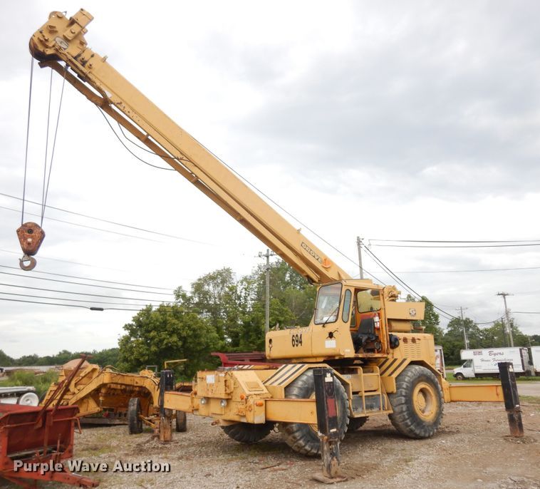 image for item KU9357 1978 Grove RT620S  crane