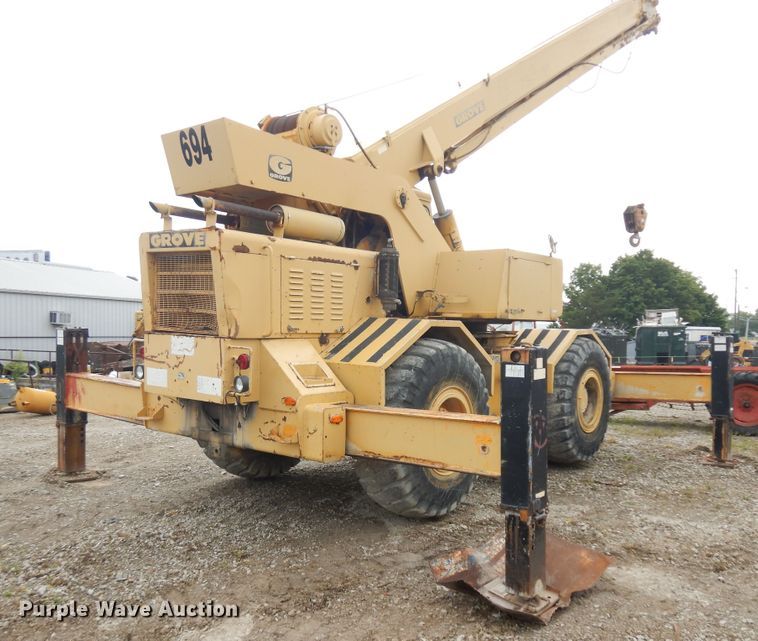 image for item KU9357 1978 Grove RT620S  crane