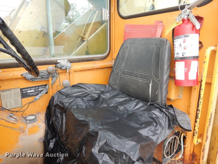 image for item KU9357 1978 Grove RT620S  crane