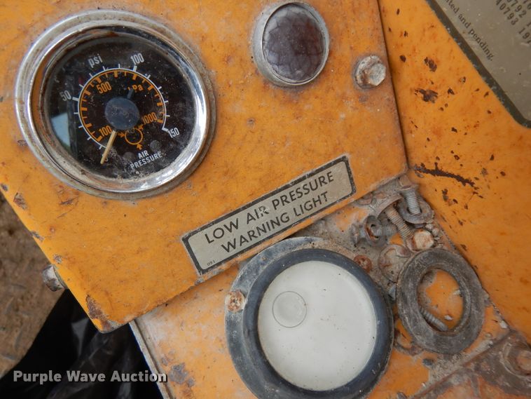 image for item KU9357 1978 Grove RT620S  crane