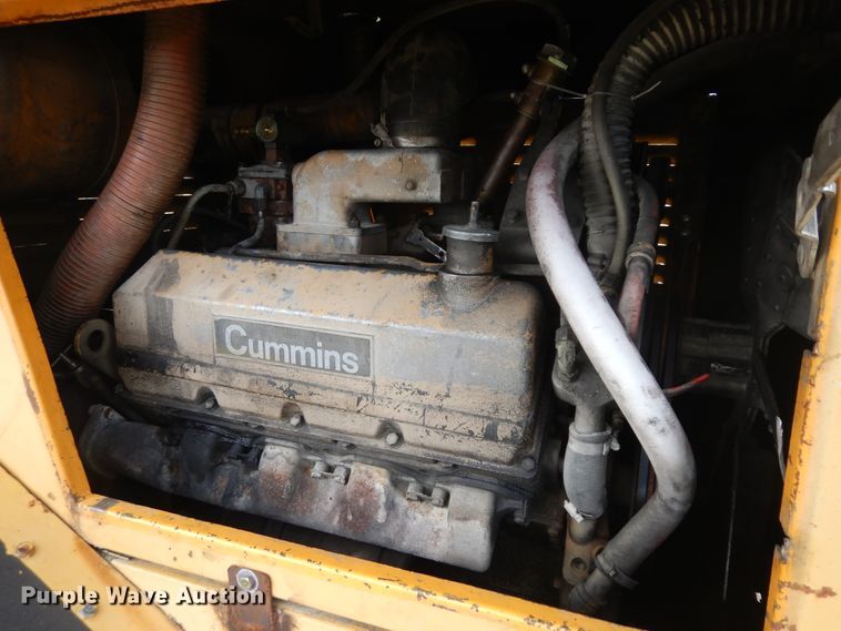 image for item KU9357 1978 Grove RT620S  crane