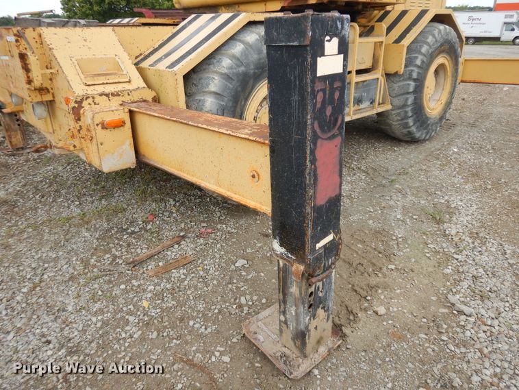 image for item KU9357 1978 Grove RT620S  crane