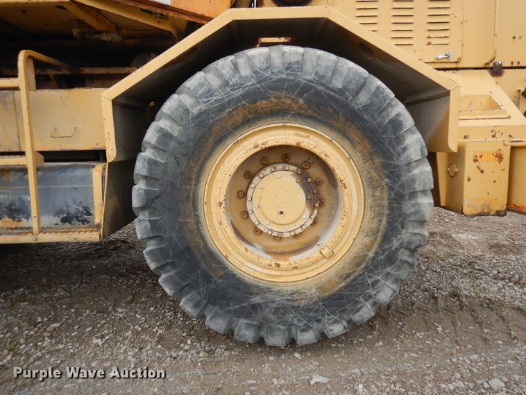 image for item KU9357 1978 Grove RT620S  crane