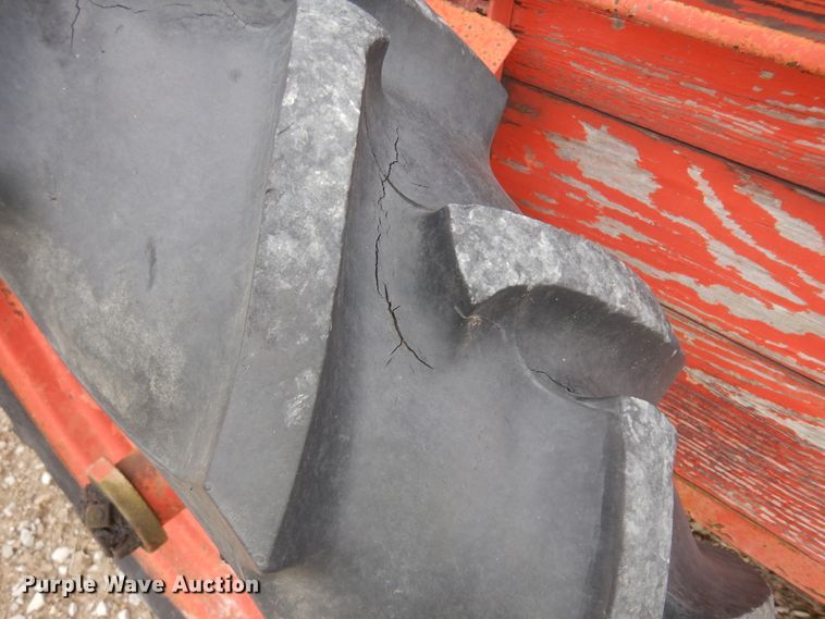 image for item KU9358 Manure spreader