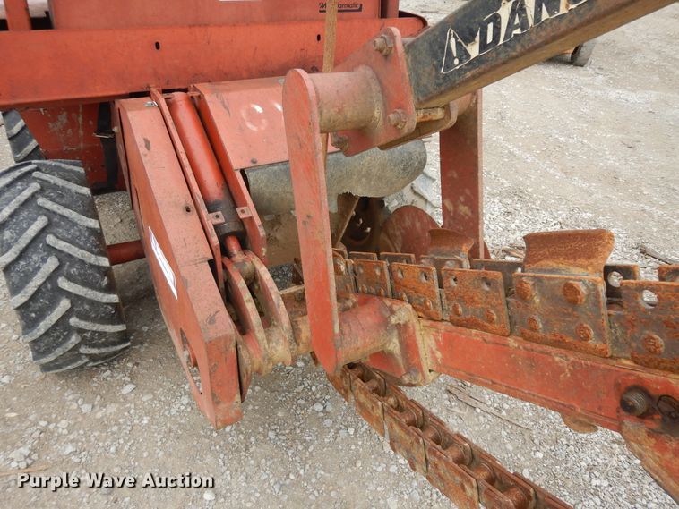 image for item KU9359 Ditch Witch 3210  trencher