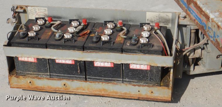 image for item KW9789 2008 Skyjack SJIII 3219  scissor lift