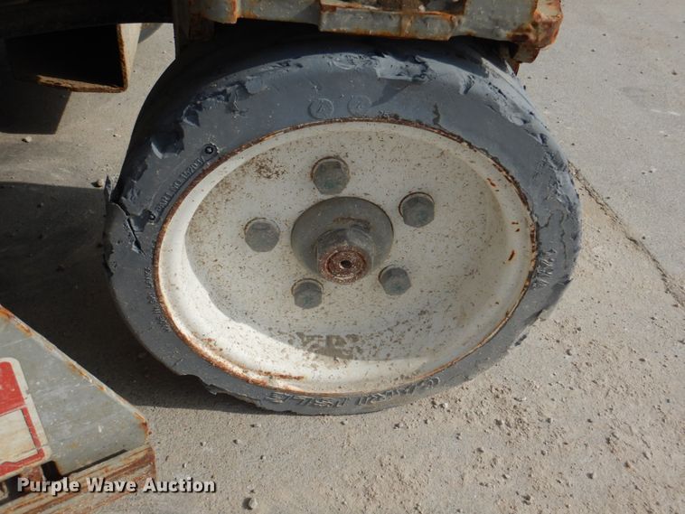 image for item KW9789 2008 Skyjack SJIII 3219  scissor lift