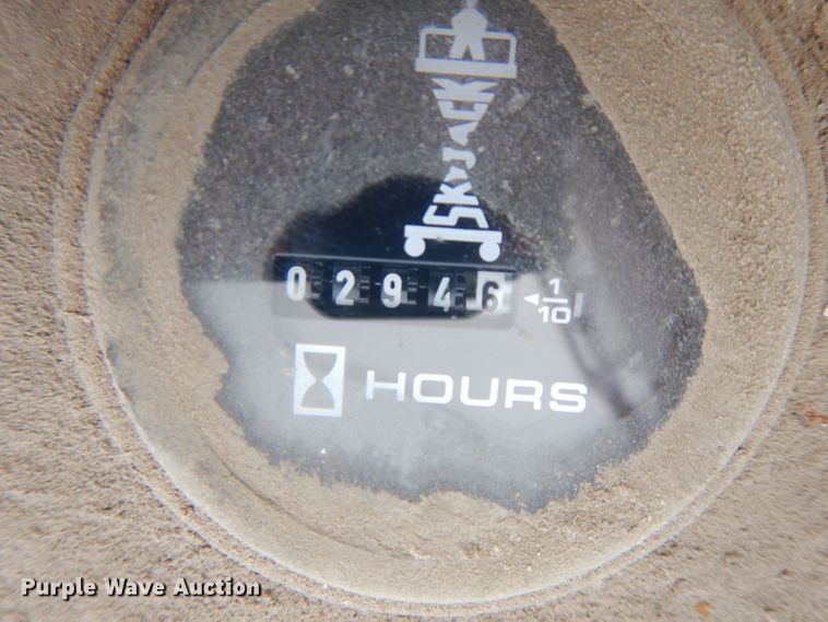 image for item KW9790 2007 Skyjack SJIII 3226  scissor lift