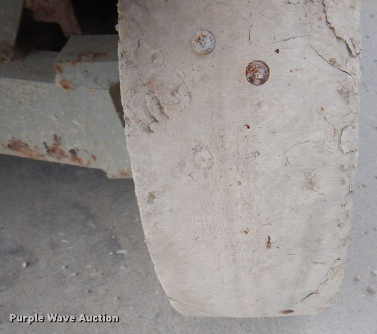 image for item KW9790 2007 Skyjack SJIII 3226  scissor lift