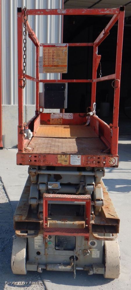 image for item KW9791 2008 Skyjack SJIII 3219  scissor lift