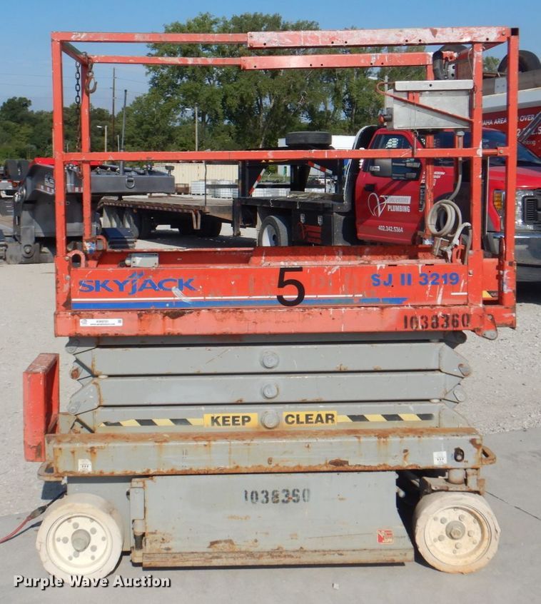 image for item KW9791 2008 Skyjack SJIII 3219  scissor lift