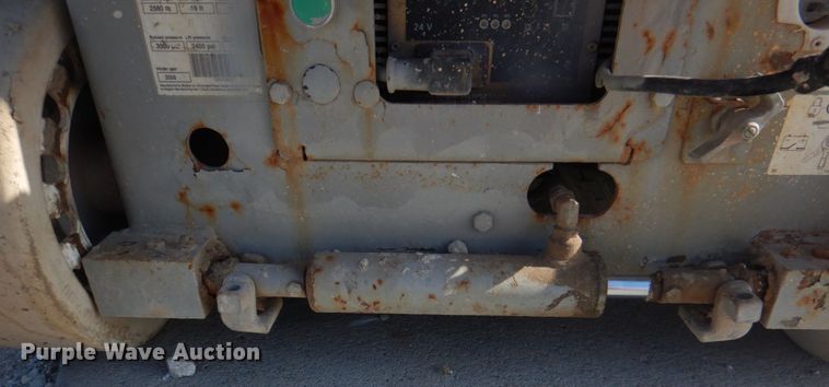 image for item KW9791 2008 Skyjack SJIII 3219  scissor lift