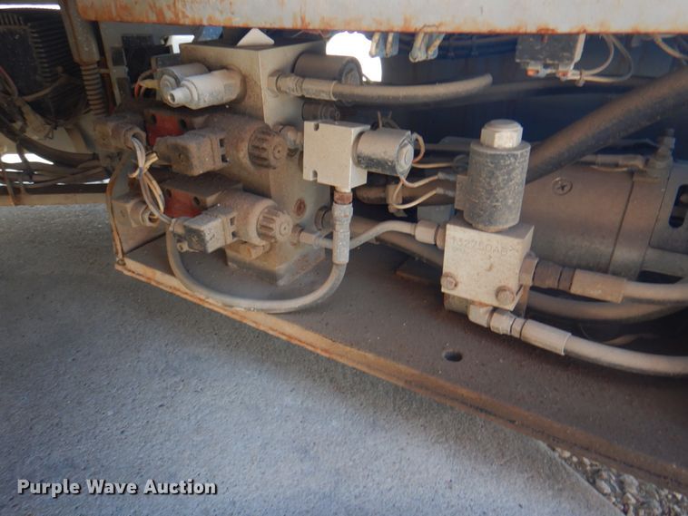 image for item KW9791 2008 Skyjack SJIII 3219  scissor lift