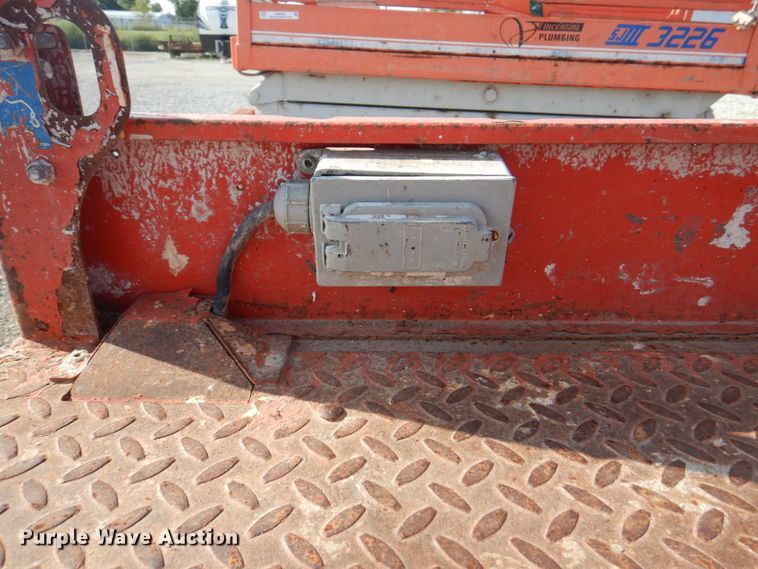 image for item KW9792 2008 Skyjack SJIII 3219  scissor lift