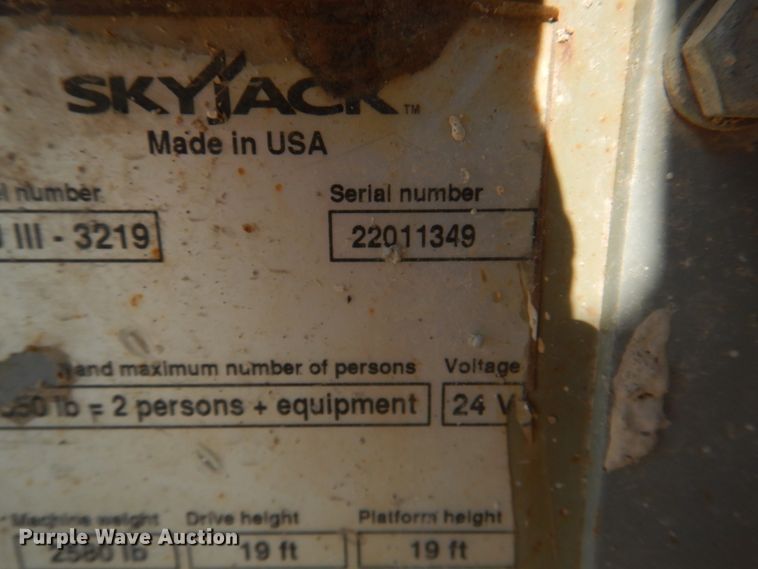 image for item KW9792 2008 Skyjack SJIII 3219  scissor lift