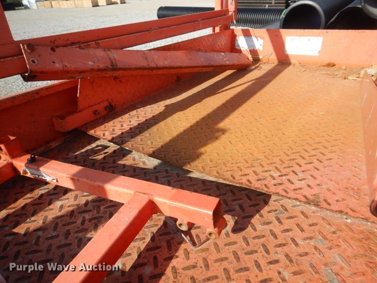 image for item KW9793 2000 Skyjack SJIII 3226  scissor lift