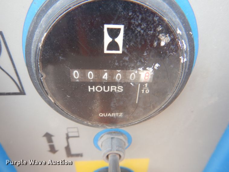 image for item KW9795 2008 Genie GR-20  vertical lift