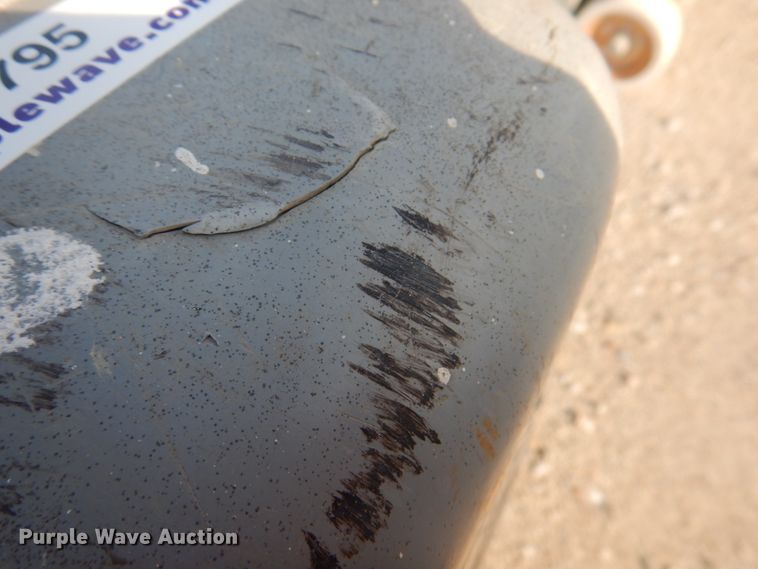 image for item KW9795 2008 Genie GR-20  vertical lift