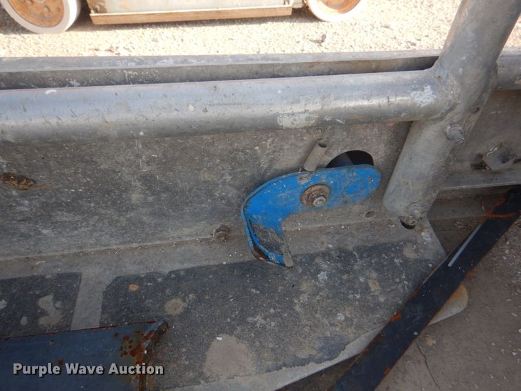 image for item KW9795 2008 Genie GR-20  vertical lift