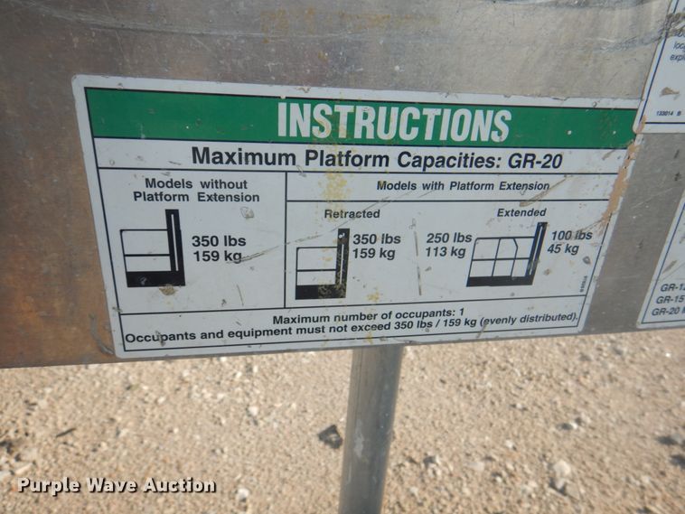 image for item KW9795 2008 Genie GR-20  vertical lift