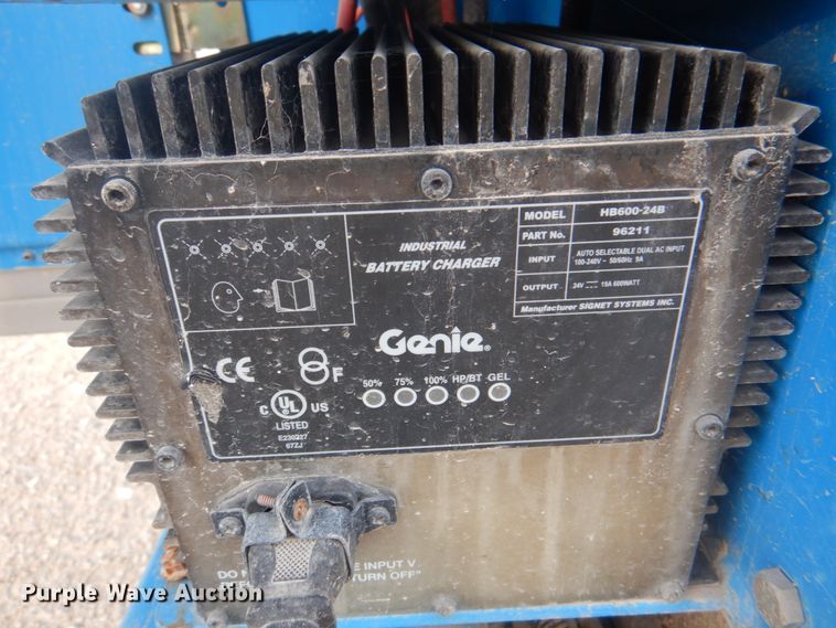 image for item KW9796 2008 Genie GR-20  vertical lift