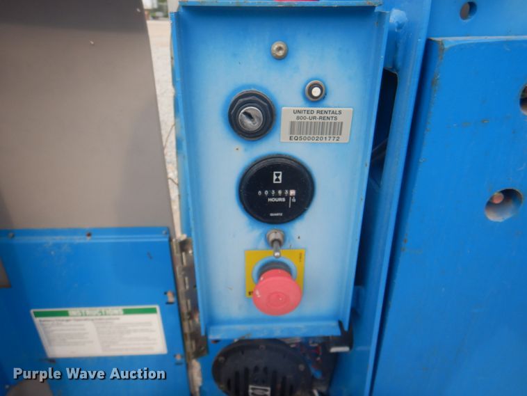 image for item KW9796 2008 Genie GR-20  vertical lift