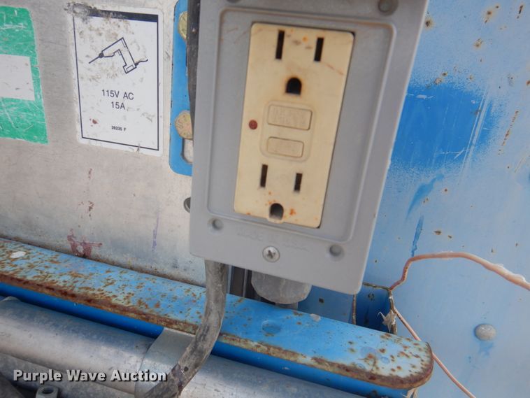 image for item KW9796 2008 Genie GR-20  vertical lift