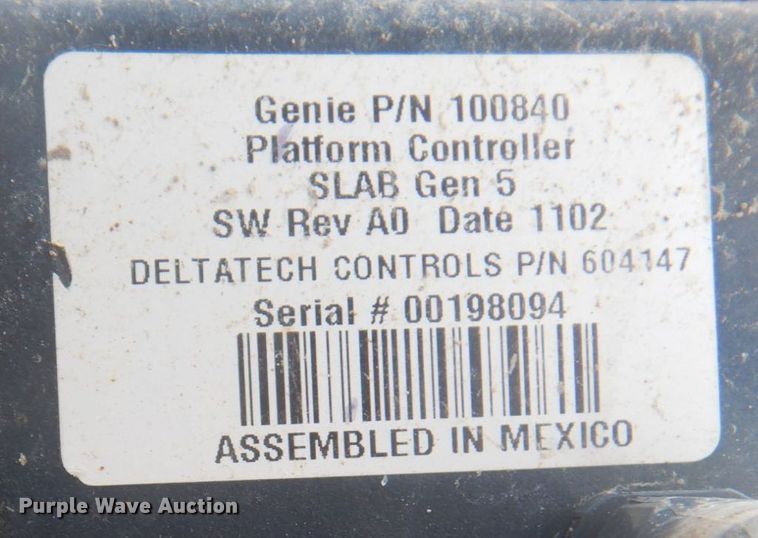 image for item KW9796 2008 Genie GR-20  vertical lift