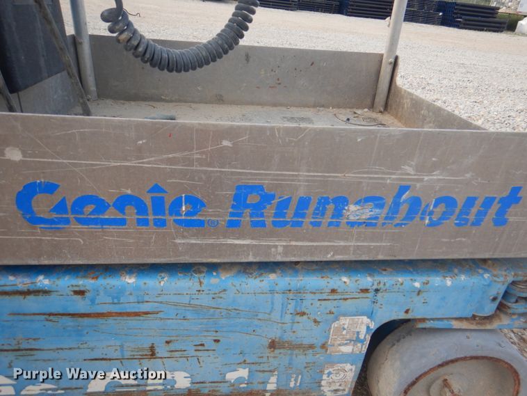 image for item KW9796 2008 Genie GR-20  vertical lift