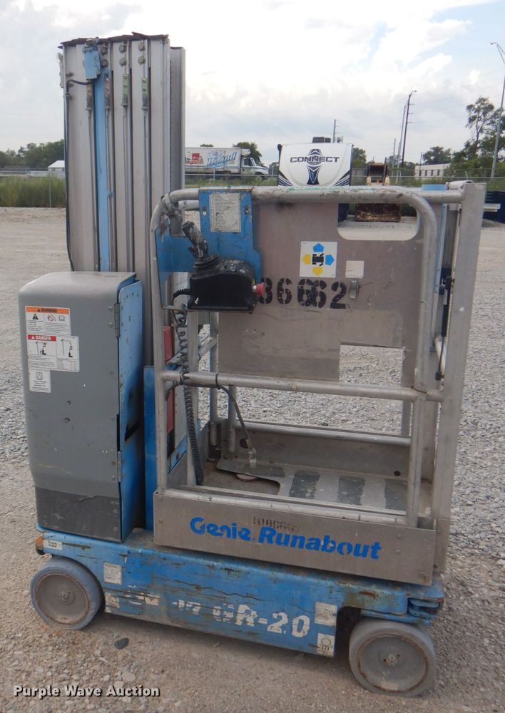 image for item KW9797 2008 Genie GR-20  vertical lift