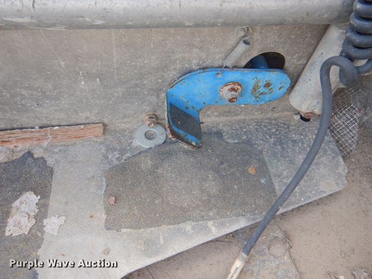 image for item KW9797 2008 Genie GR-20  vertical lift