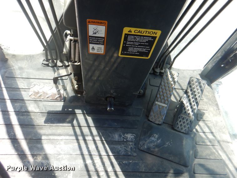 image for item KW9804 2005 John Deere 670D  motor grader