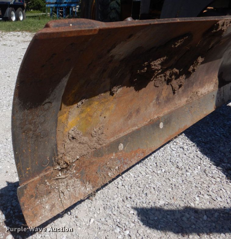 image for item KW9804 2005 John Deere 670D  motor grader