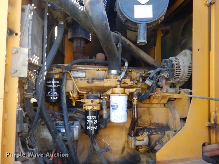 image for item KW9804 2005 John Deere 670D  motor grader