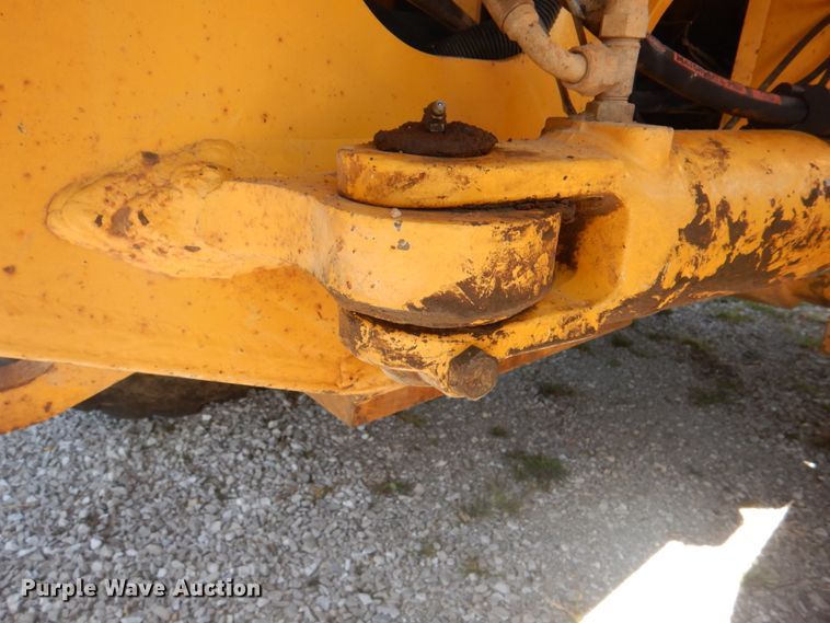 image for item KW9804 2005 John Deere 670D  motor grader