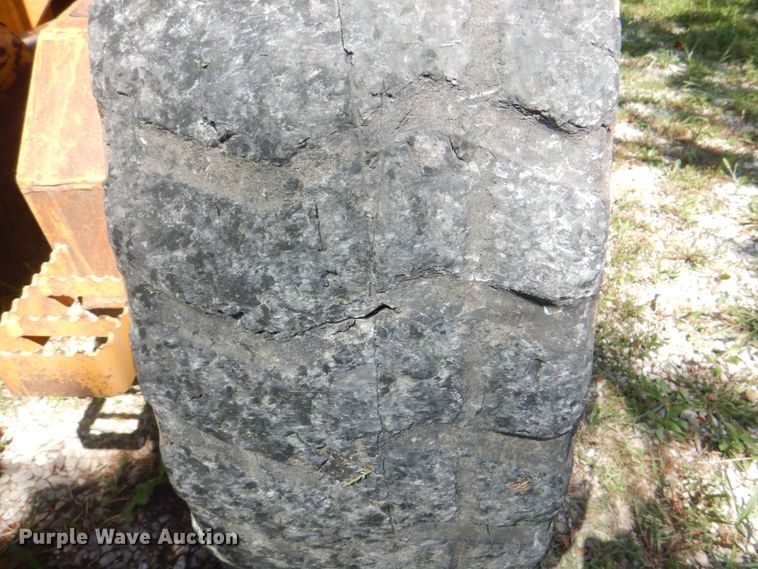 image for item KW9804 2005 John Deere 670D  motor grader