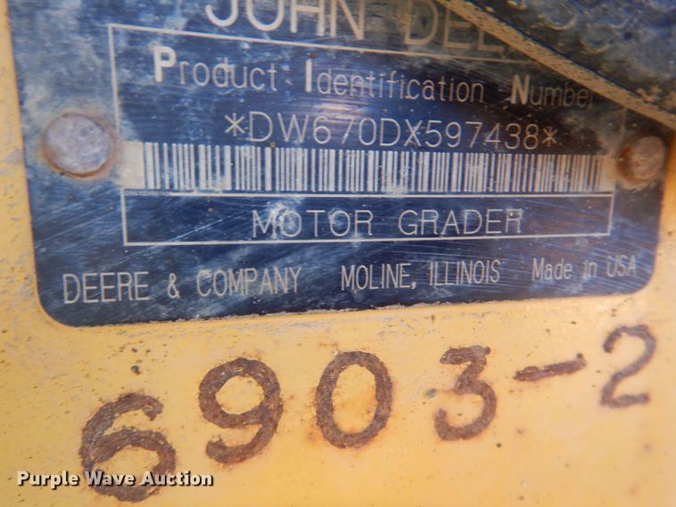 image for item KW9804 2005 John Deere 670D  motor grader