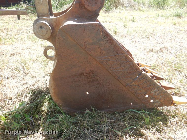 image for item KW9809 1992 Caterpillar EL240B  long reach excavator