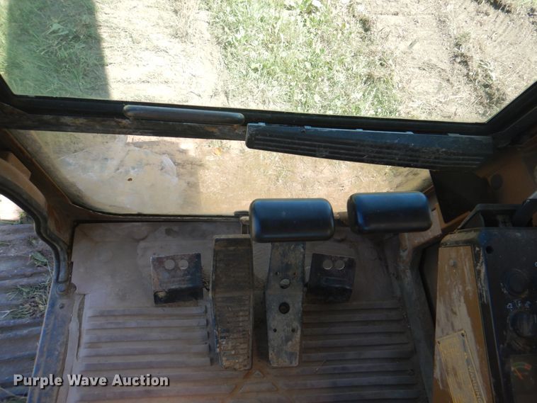 image for item KW9809 1992 Caterpillar EL240B  long reach excavator