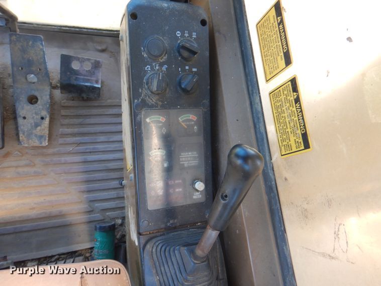 image for item KW9809 1992 Caterpillar EL240B  long reach excavator