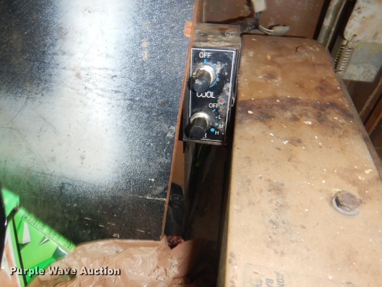 image for item KW9809 1992 Caterpillar EL240B  long reach excavator