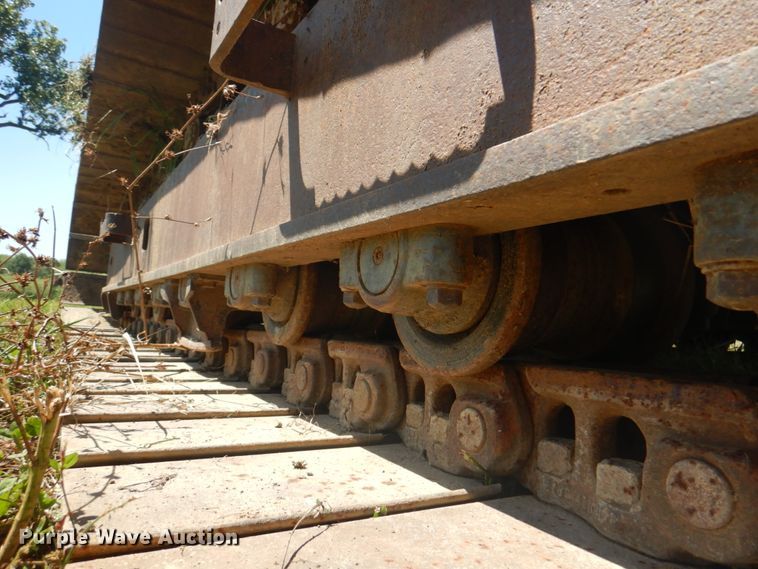 image for item KW9809 1992 Caterpillar EL240B  long reach excavator