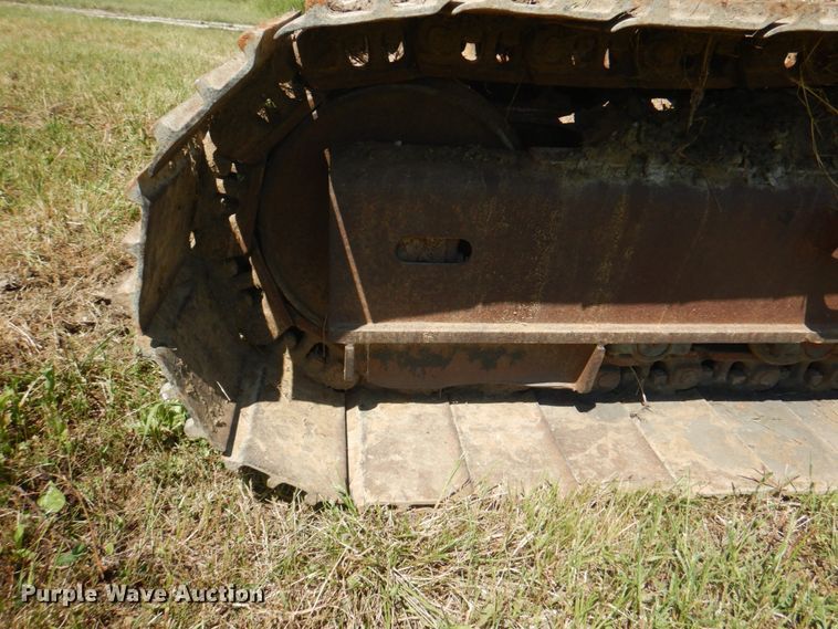 image for item KW9809 1992 Caterpillar EL240B  long reach excavator