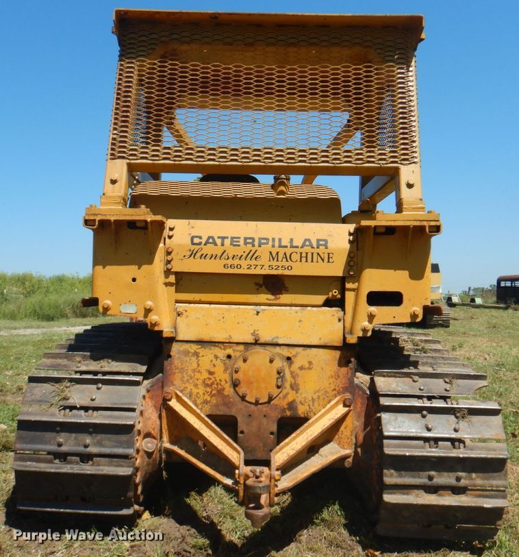 image for item KW9810 1974 Caterpillar D7F  dozer