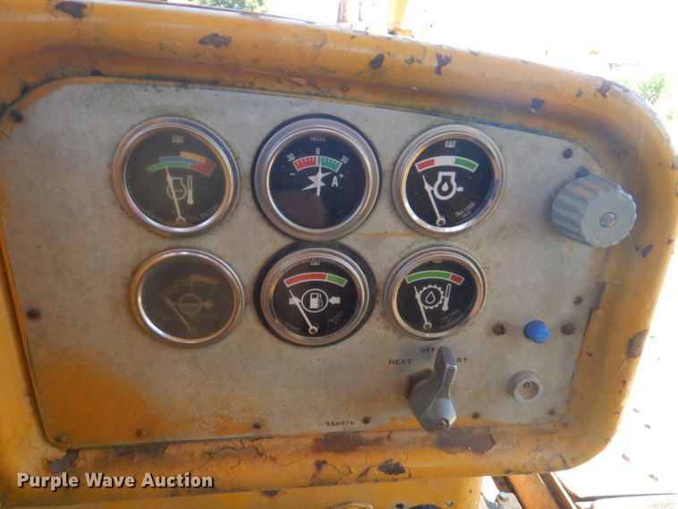 image for item KW9810 1974 Caterpillar D7F  dozer