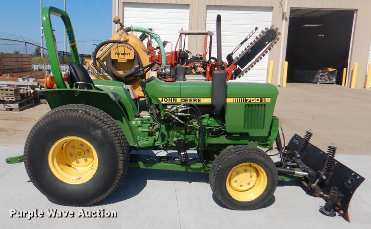 image for item KW9876 John Deere 750  MFWD tractor