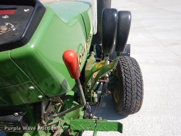 image for item KW9876 John Deere 750  MFWD tractor